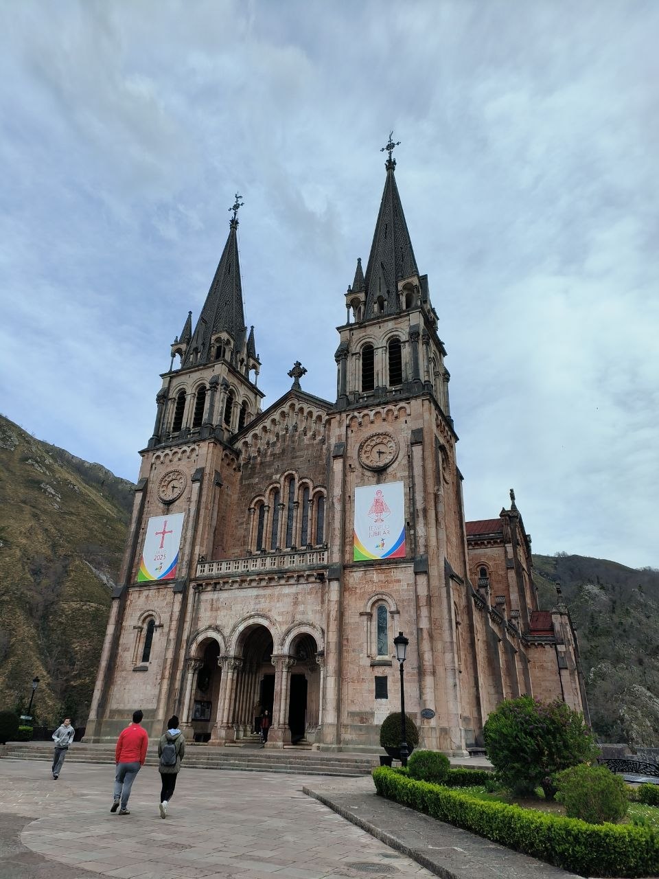 Interior of the Basilica of Santa María la Real showing the altar and apse